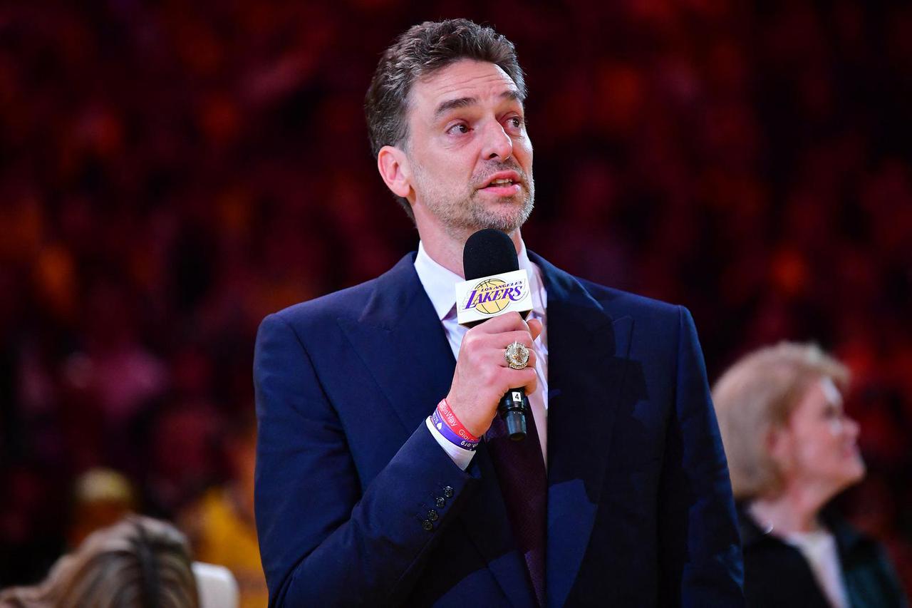 NBA: Memphis Grizzlies at Los Angeles Lakers