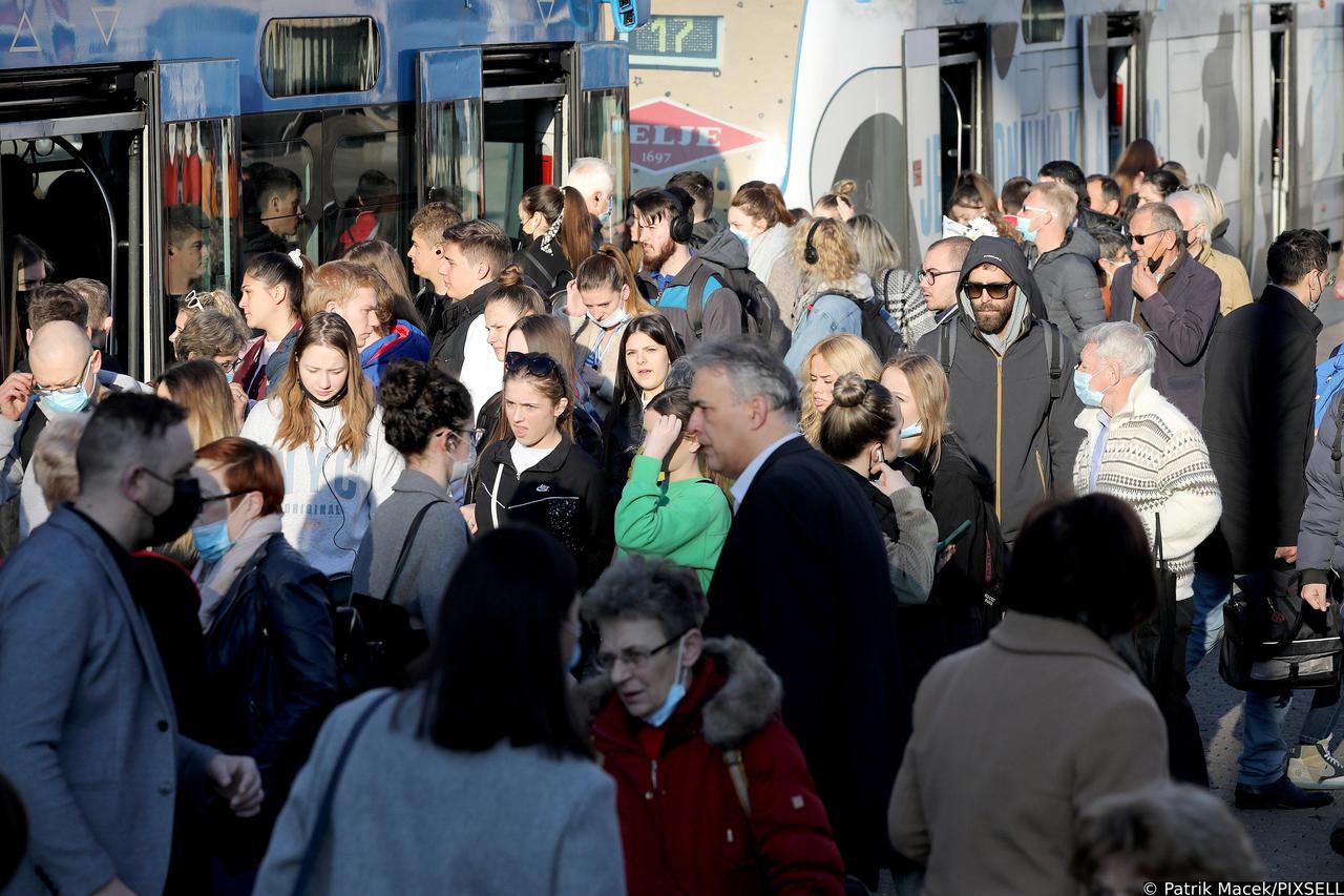 Zagreb: Maske i COVID potvrde uskoro bi mogle biti prošlost