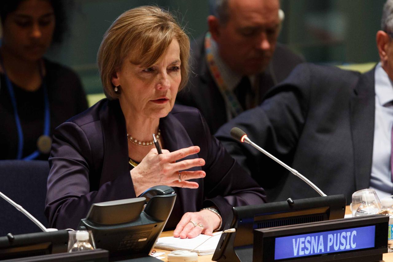 UN-GENERAL ASSEMBLY-SECRETARY GENERAL-CANDIDATE-VESNA PUSIC(160413) -- NEW YORK, April 13, 2016 (Xinhua) -- Vesna Pusic, former Croatian foreign minister, candidate for the position of the next secretary-general, presents herself to the member states at t
