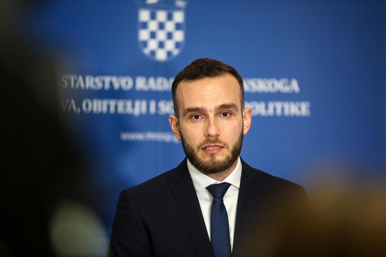 Zagreb: Izjave nakon sastanka ministra Aladrovića i predstavnica inicijative Spasi me