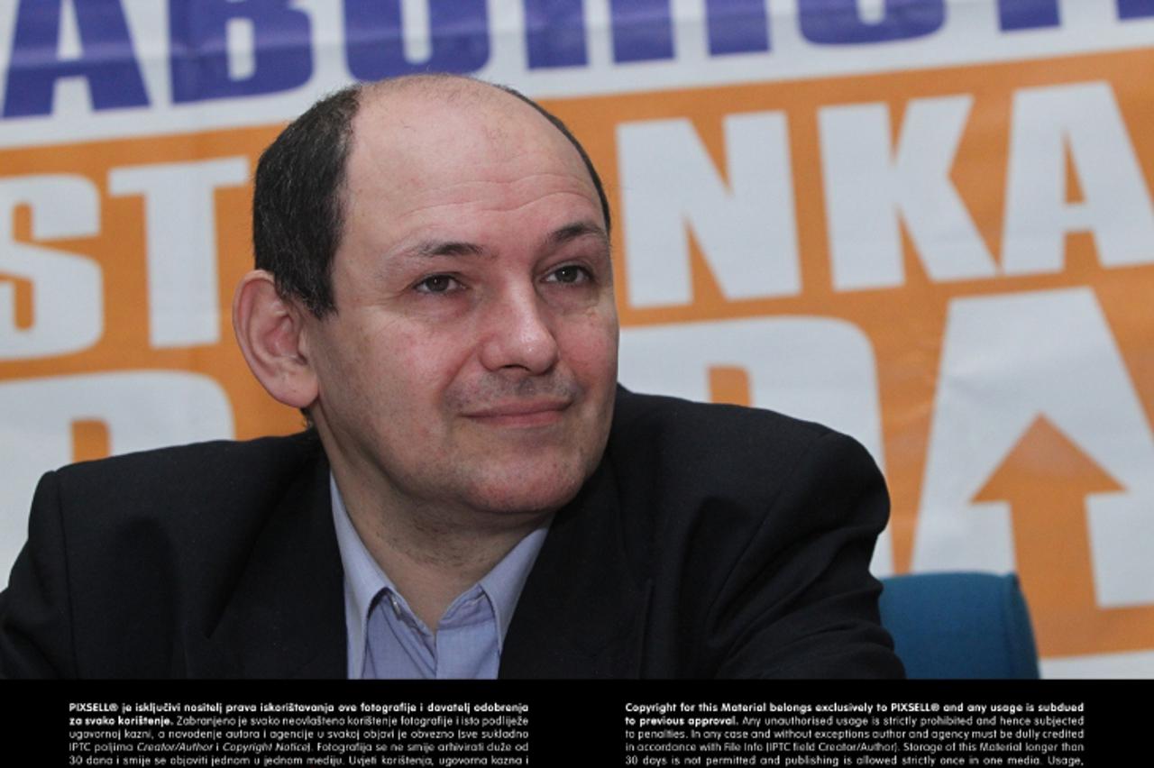 '06.02.2013., Koprivnica - Presica Hrvatskih laburista - Stranke rada o problemima vlasnika stanova sa etaziranjem, zajednickim prostorijama, statusima zgrada, komunalnom upravom, klasikifikacijom zgr