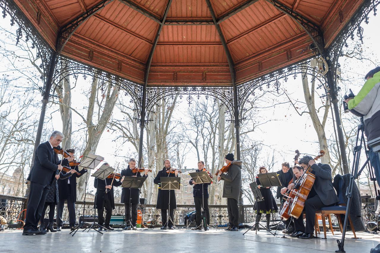 Zagreb: Koncert Zagrebačkih solista na Zrinjevcu u povodu prvog dana proljeća