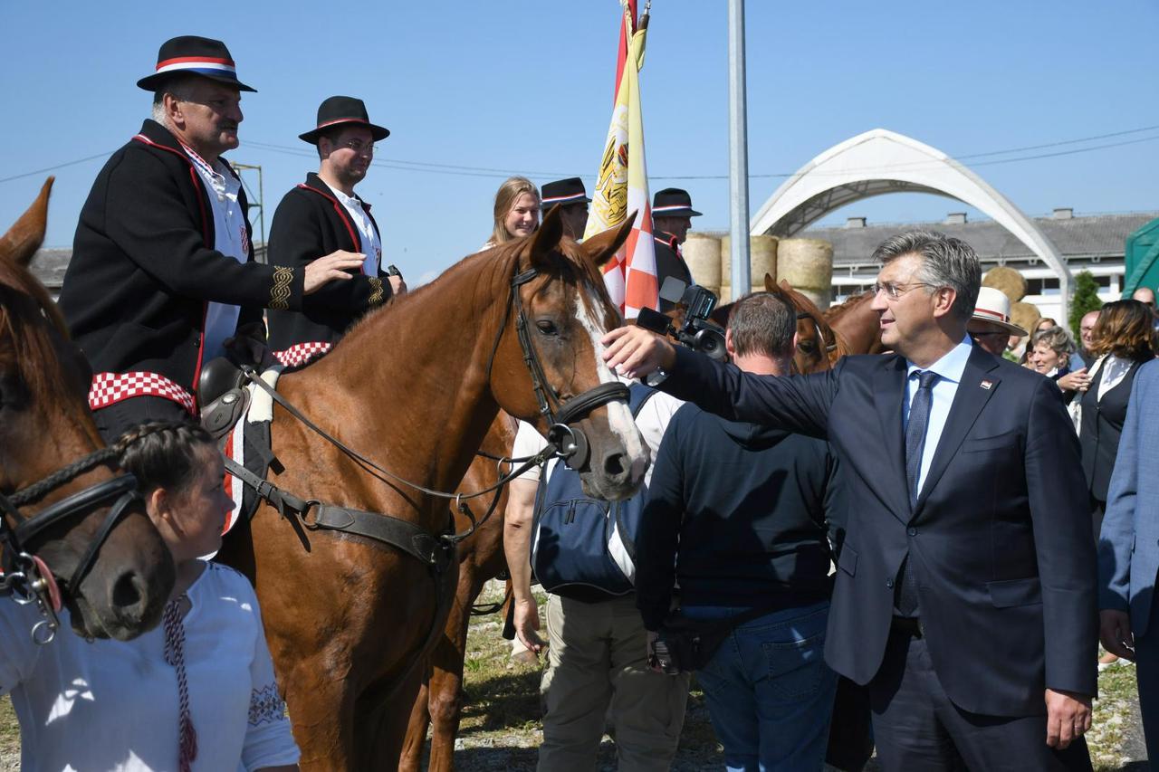 Svečano otvorenje 28. jesenskog međunarodnog bjelovarskog sajma u Gudovcu