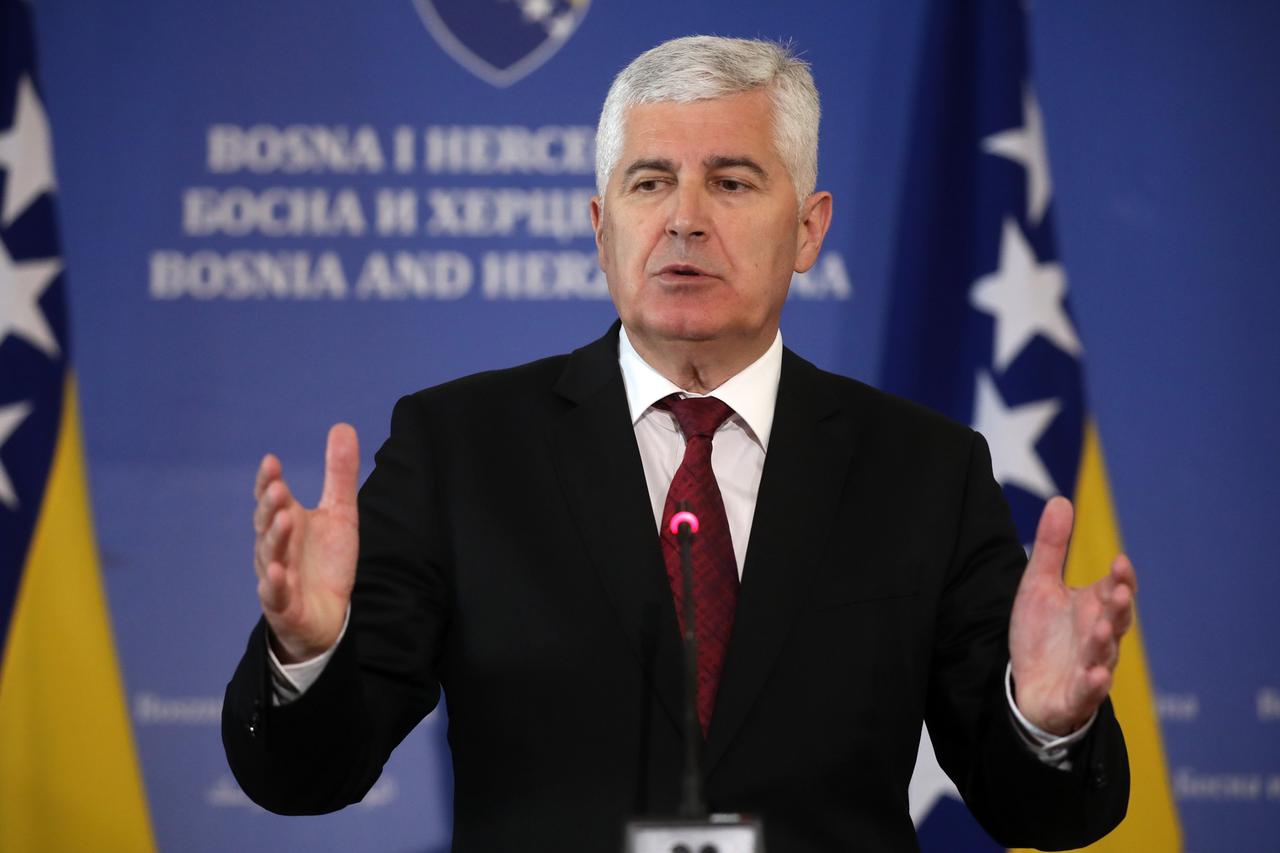 Dragan Čović dao je izjavu za medije nakon sjednice Doma naroda Parlamentarne skupštine BiH
