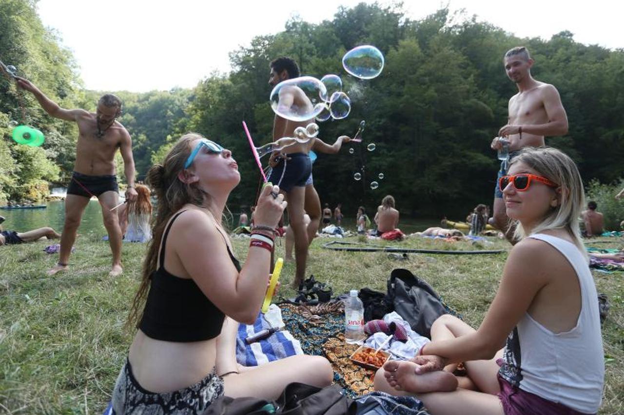 Festival psihodelične glazbe u Slunju