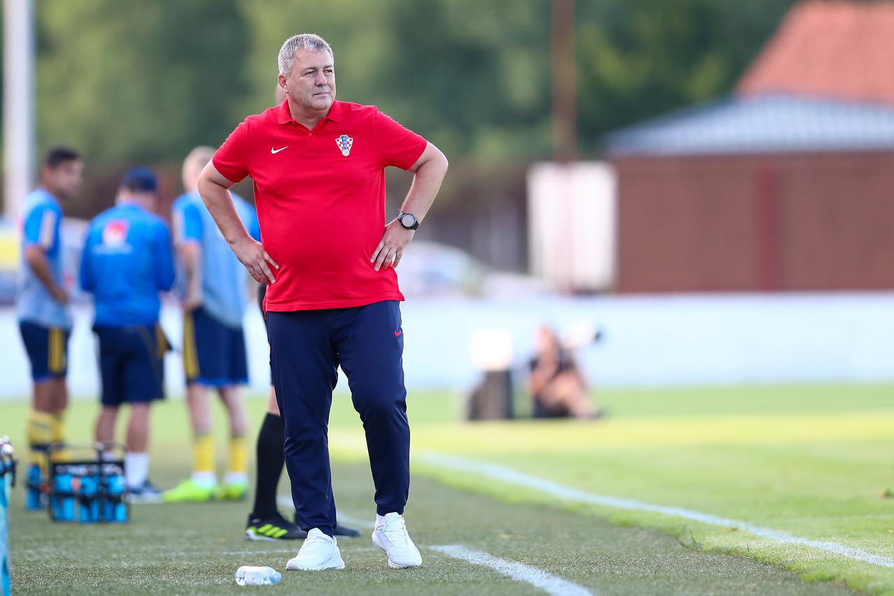 U Sesvetama odigrana nogometna utakmica U-21, Hrvatska - Švedska