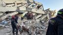 Venezuela counts hundreds dead after devastating earthquakes; over 1,600 rescuers join search