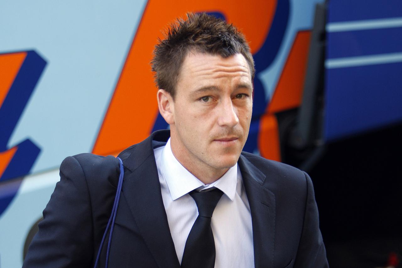 Zagreb: Dolazak Engleske nogometne reprezentacije pred hotel Esplanada