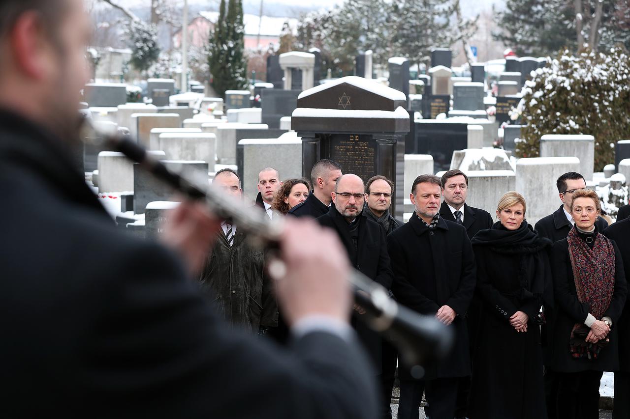 Zagreb: Predsjednica na Mirogoju odala počast žrtvama holokausta