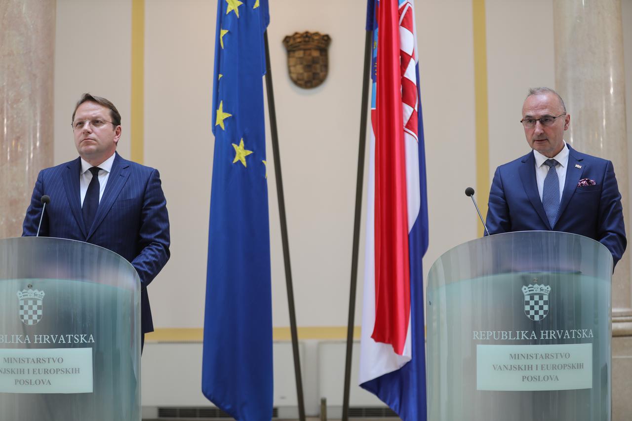 Zajednička konferencija Gordana Grlića Radmana i  Olivera Varhelyija, povjerenika EK za susjedstvo i proširenje