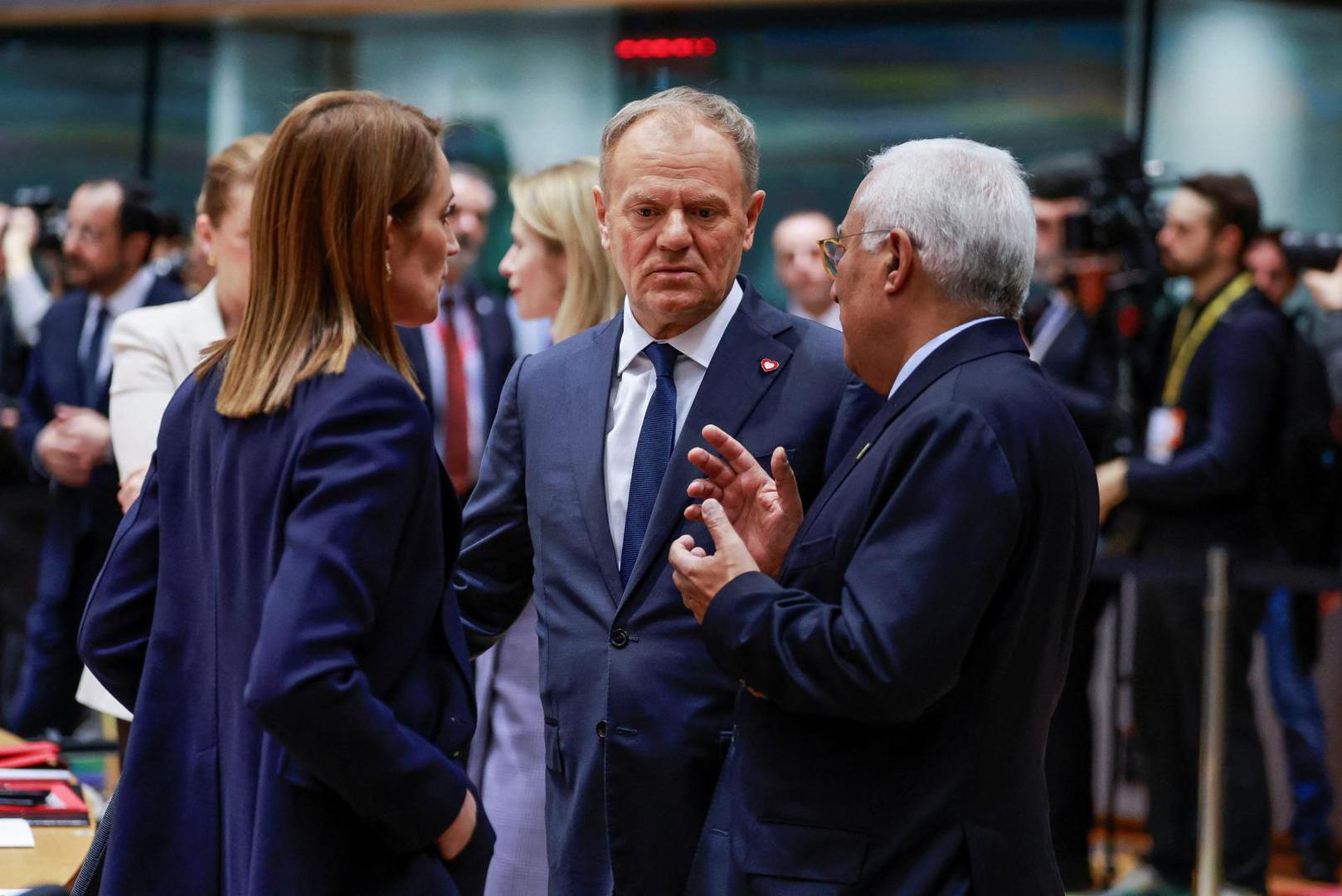 Zastupnici koji podržavaju plan ističu kako je nužno djelovati brzo kako bi se očuvala europska kredibilnost i spriječilo da Ukrajina ostane bez sredstava uoči zime i nastavka ratnih operacija.