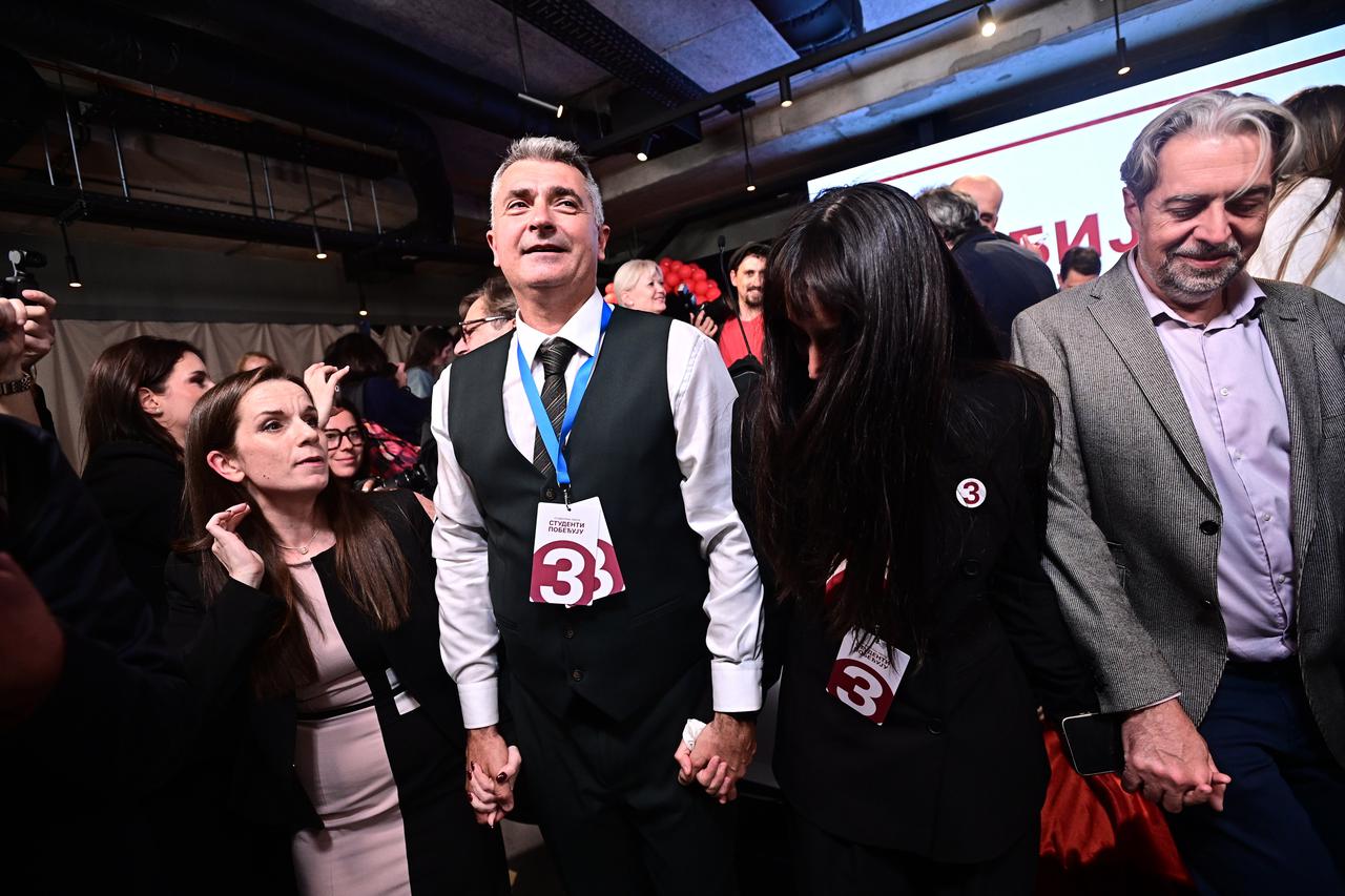 Beograd: Slavlje u stožeru Studentske liste