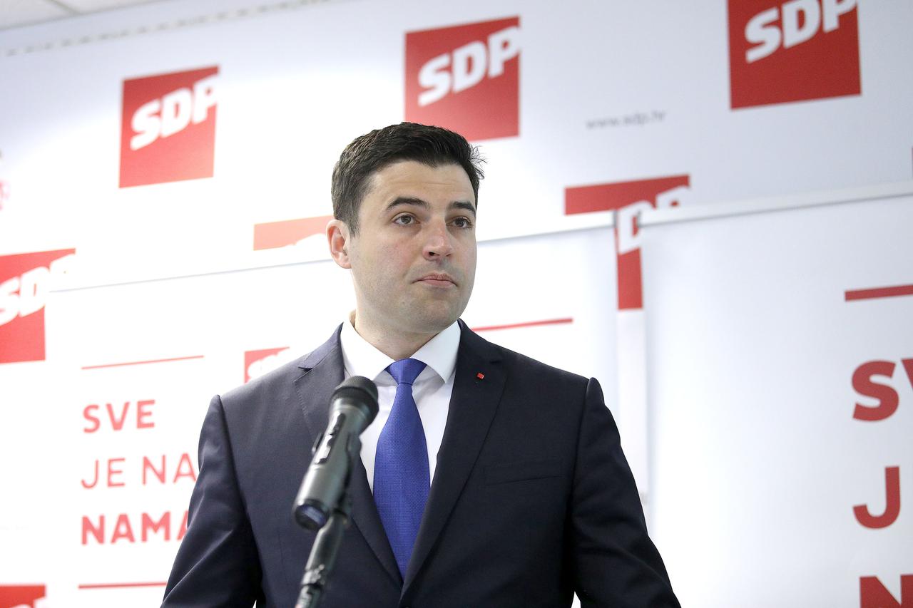 Zagreb: Davor Bernardić i Peđa Grbin o problemu blokiranih