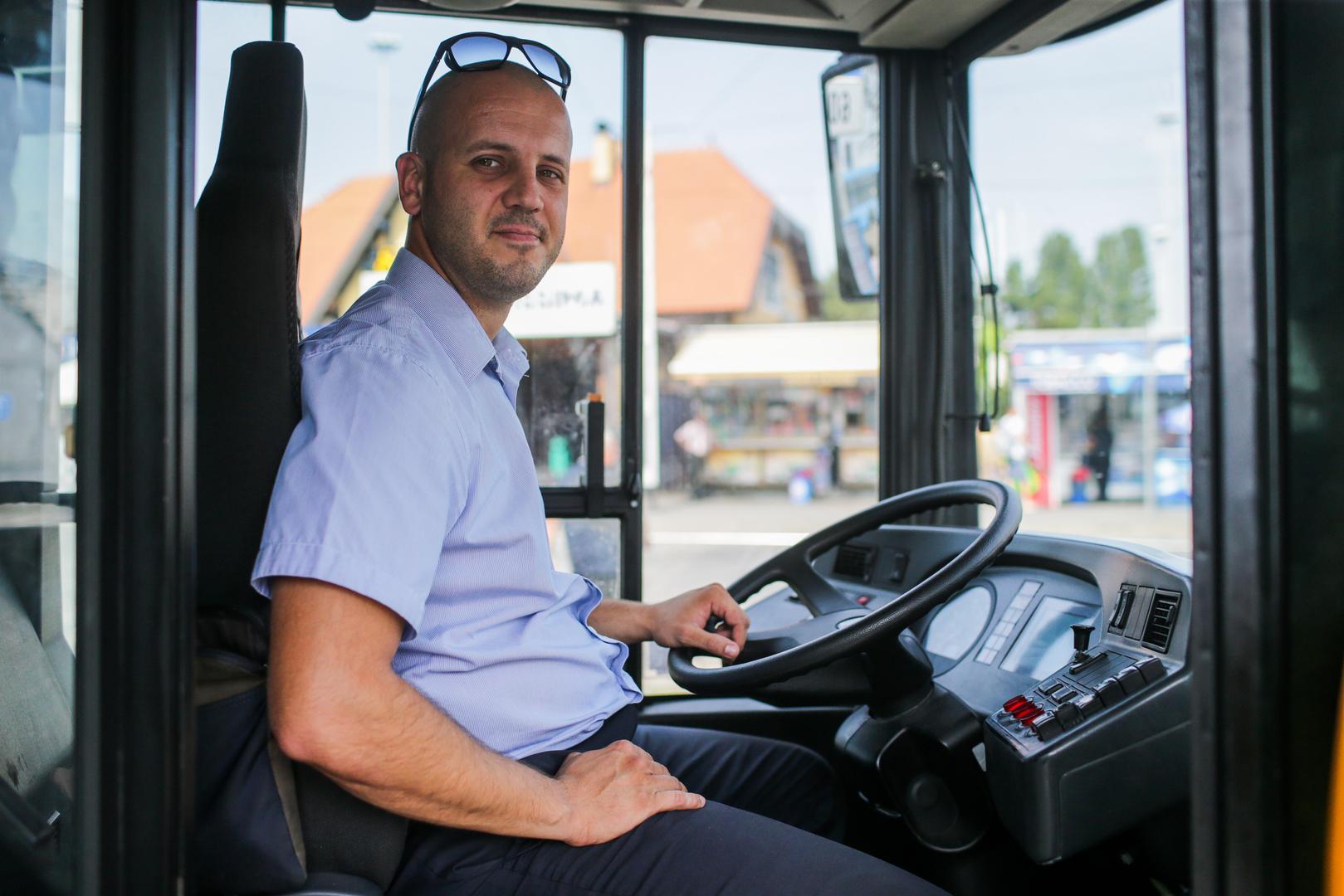 Kratku rutu izvanredne linije 607 ovaj tjedan vozi Tomislav Zelenika 