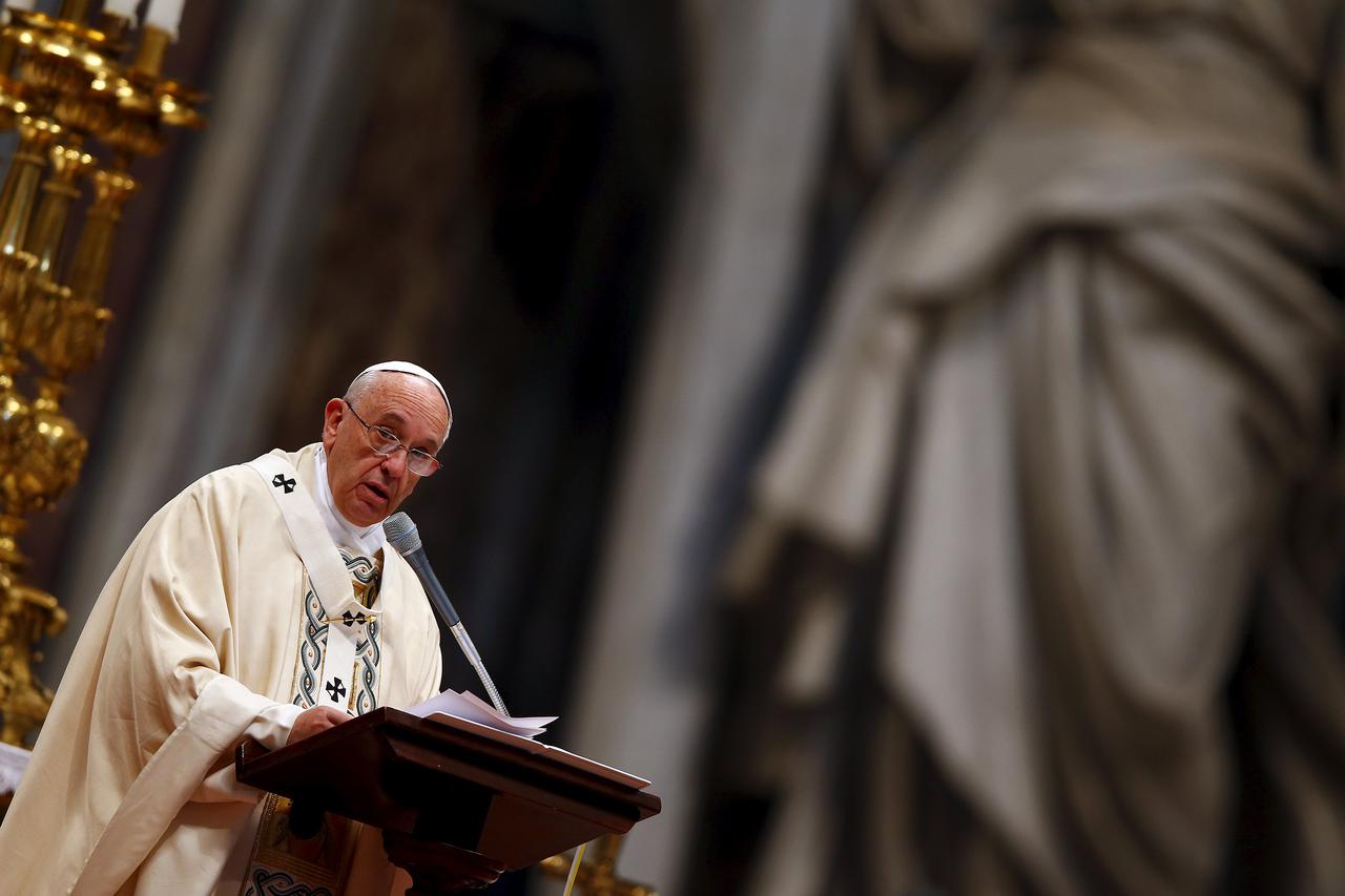 Pope Francis speaks during a mass on 100th anniversary of Armenian mass killings in St. Peter's Basilica at the Vatican April 12, 2015.