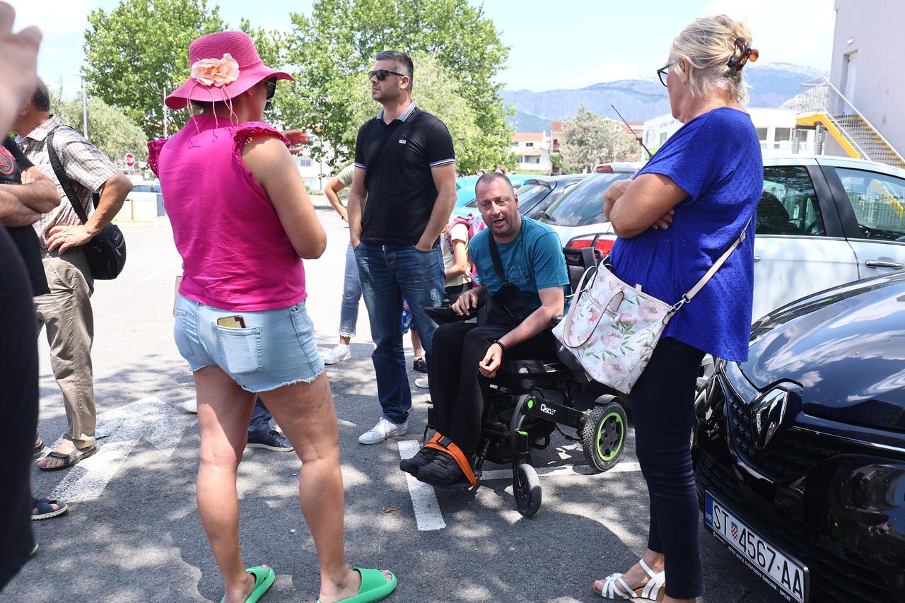 Split: Ante Popović i Nikola Grmoja održali konferenciju povodom situacije u OŠ Strožanac