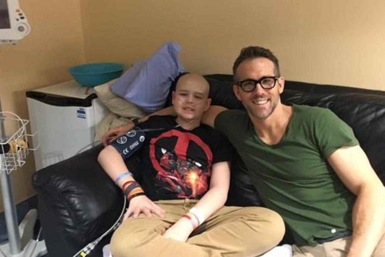 Reynolds je teško bolesnom obožavatelju omogućio i premijerno prikazivanje Deadpoola