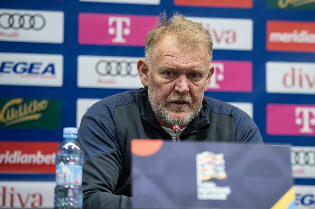 Beograd: Robert Prosinečki, izbornik reprezentacije Crne Gore, na konferenciji uoči utakmice protiv Turske