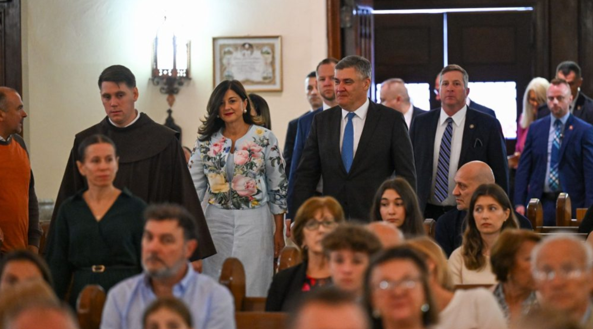 Predsjednik Republike Zoran Milanović sa suprugom  prof. dr. sc. Sanjom Musić Milanović susreo se u nedjelju s Hrvatima koji žive u New Yorku. 