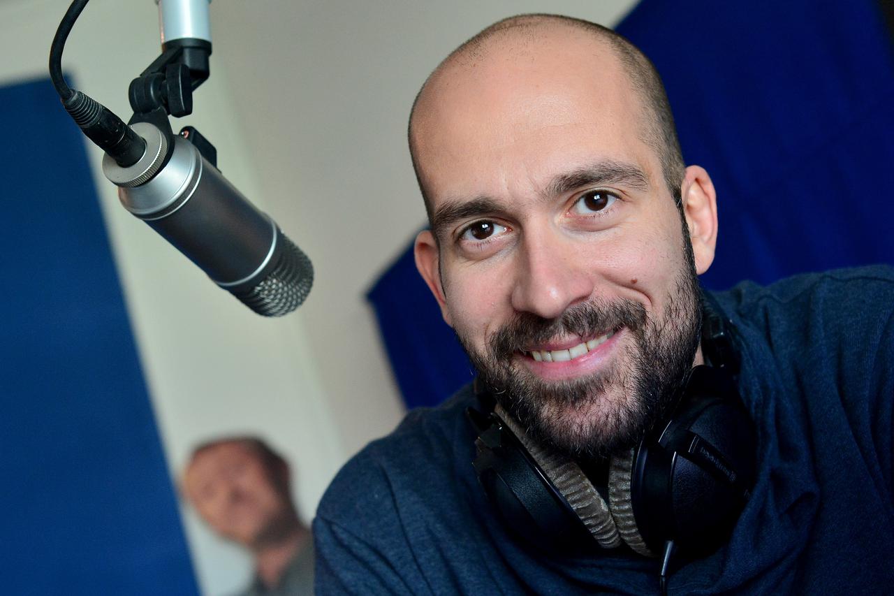 20.10.2015., Zagreb - Daniel Bilic, voditelj programa na radiju Soundset Plavi.  Photo: Marko Prpic/PIXSELL