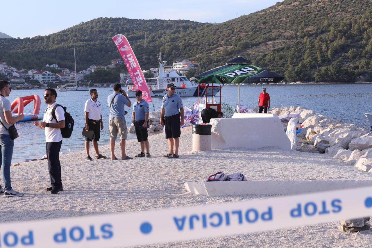 Policijski očevid nedaleko od mjesta sudara jet skija i jedrilice kod Marine