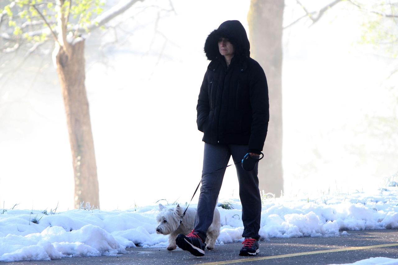 Iako je kalendarski proljeće počelo, jutro u Karlovcu osvanulo na minus 7 stupnjeva,