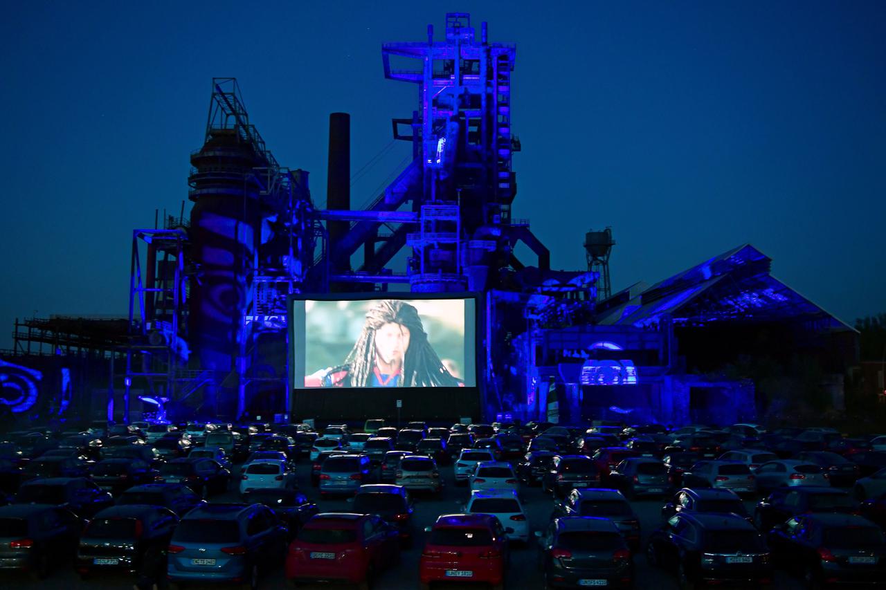 Drive-in kino u vrijeme koronavirusa