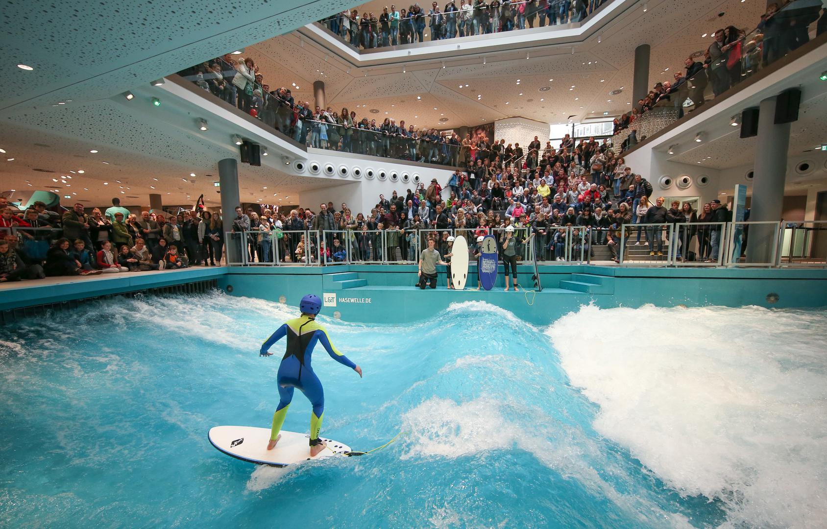 Surferi su u njemačkom Osnabrücku iskušali nešto zaista neobično.