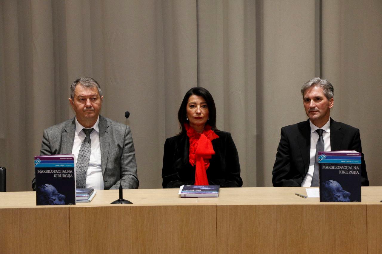 Predstavljen sveučilišni udžbenik Maksilofacijalna kirurgija