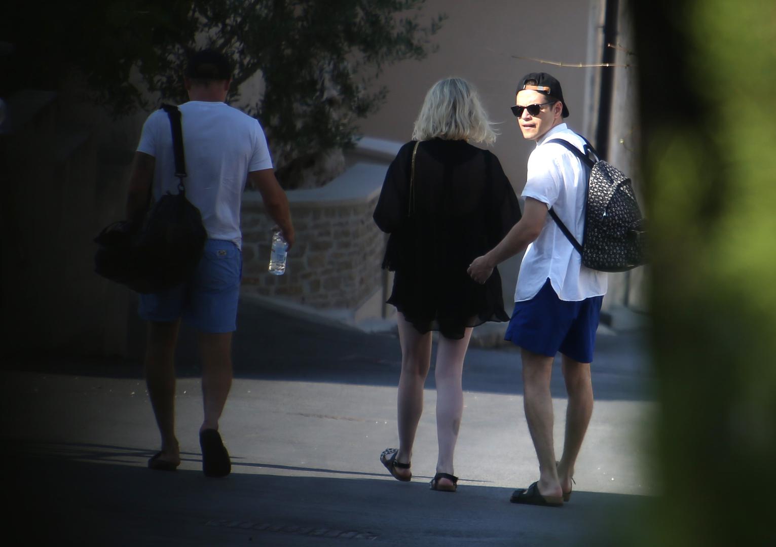  Par je navodno već tri tjedna na odmoru u Sutivanu na otoku Braču i sve do danas uspjeli su se skrivati od fotografa.