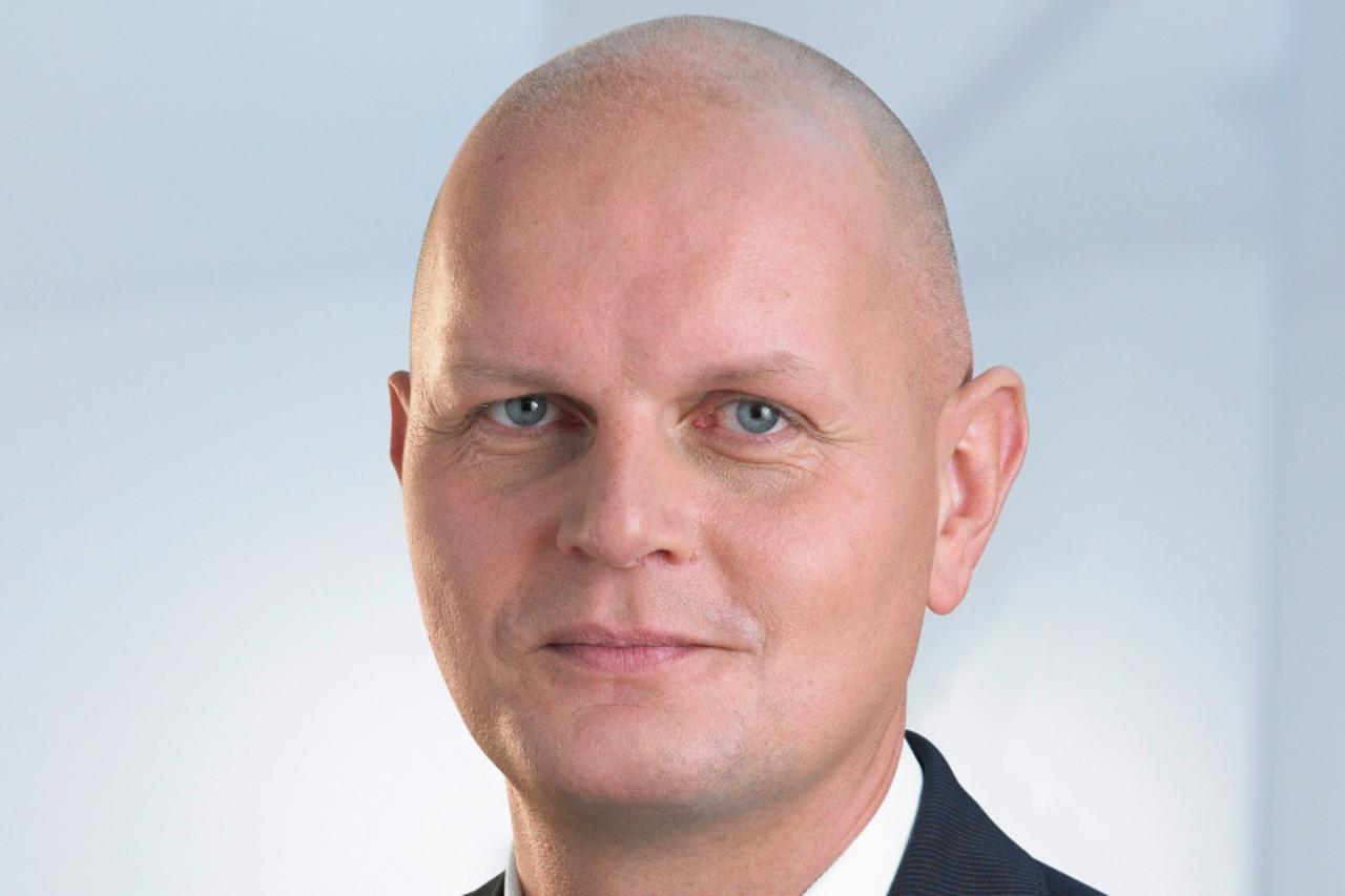 'Olaf Koch, Metro, 3 mal 4'