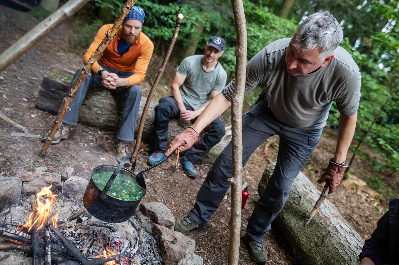 Survival course "Live the Wilderness