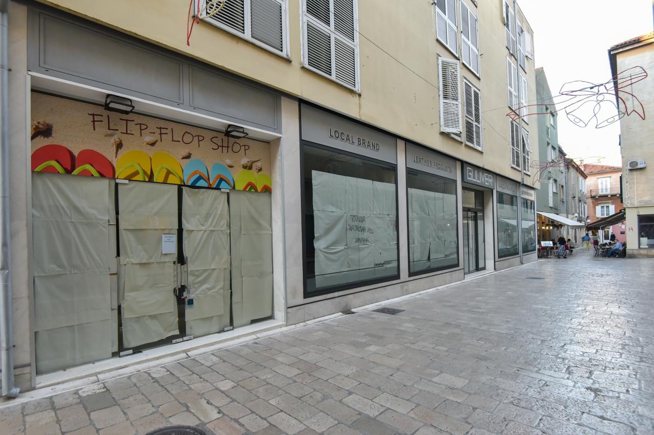 U centru Zadra sve veći broj zatvorenih poslovnih prostora