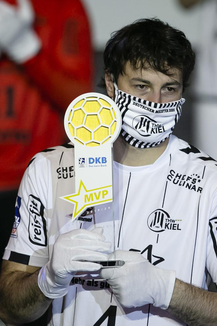  Naime, hrvatski kapetan izabran je za najkorisnijeg igrača njemačkog prvenstva