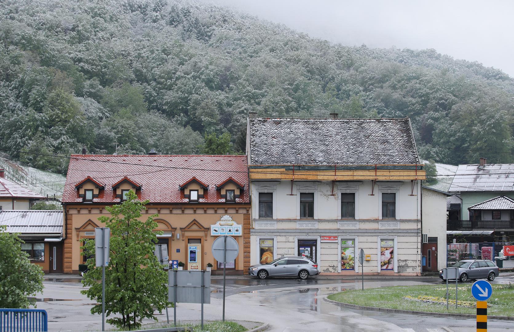 16.04.2024. Djurmanec, Snijeg zabjelio Zagorje Photo: Tomislav Miletic/PIXSELL