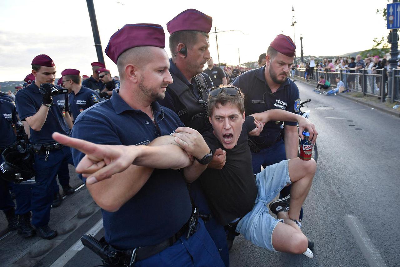 Hungarians to protest against tightened small business tax rules, in Budapest