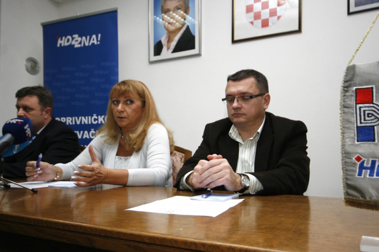 \'09.12.2010., Koprivnica -Izvanredna skupstina HDZ-a na kojoj su se Damir Felak, Verica Rupcic i Darko Sobota osvrnuli na donosenje zupanijskog proracuna Photo: Marijan Susenj/PIXSELL\'