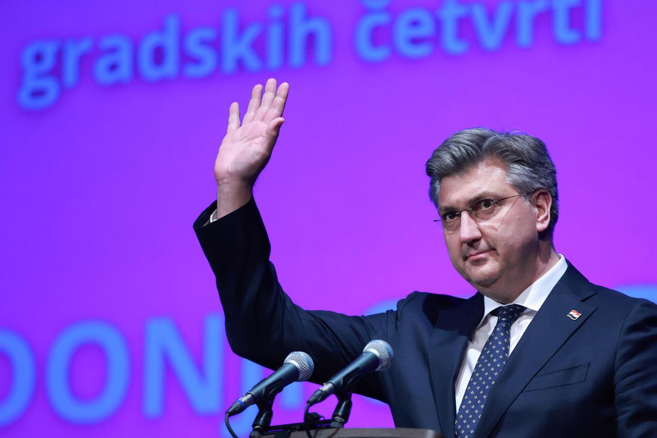 Zagreb: Andrej Plenković na obilježavanju 33. obljetnice osnutka organizacija HDZ-a gradskih četvrti Grada Zagreba