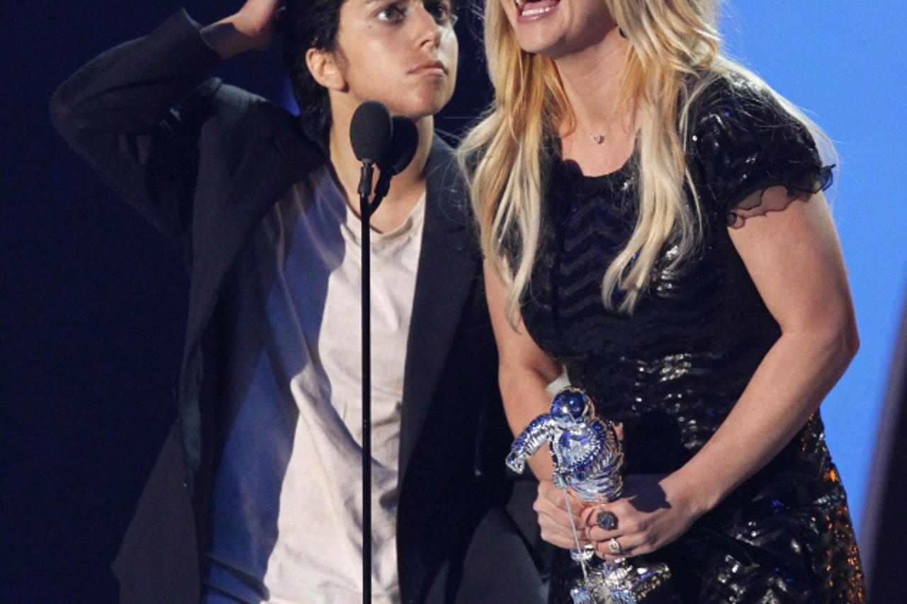 mtv video awards (1)