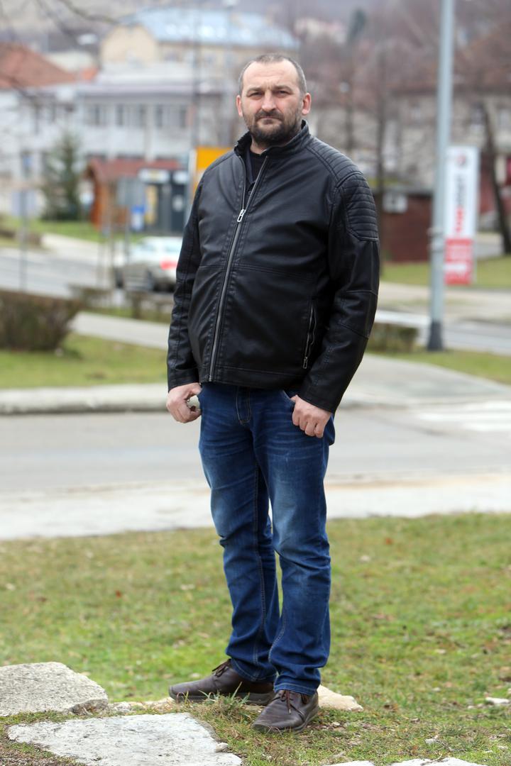 Ante Kovač, profesor književnosti, nezavisni načelnik općine, prvi načelnik Plitvičkih jezera koji nije član HDZ-a