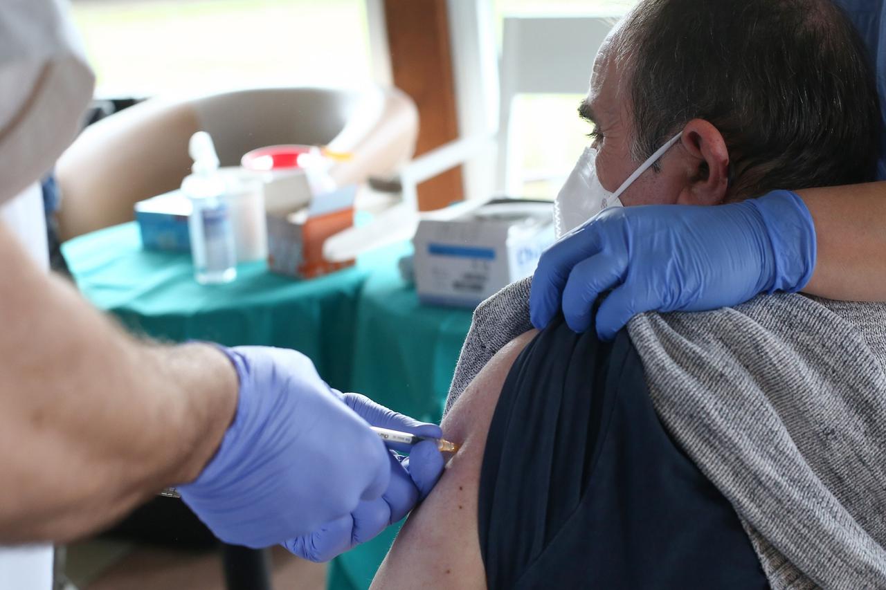Krenulo cijepljenje protiv COVID-19 diljem Hrvatske