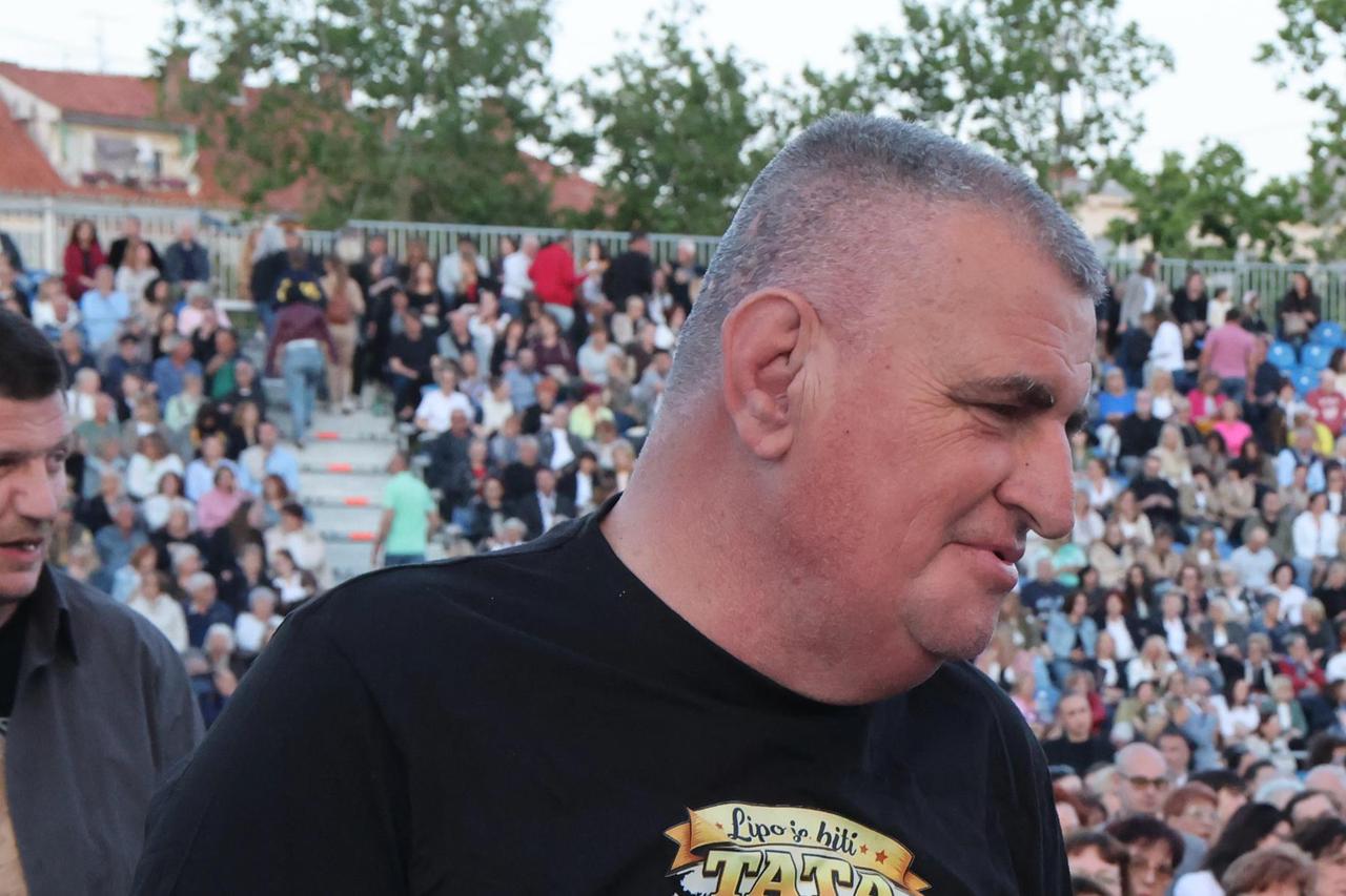 Split: Dolazak poznatih i javnih osoba na koncert Tereze Kesovije
