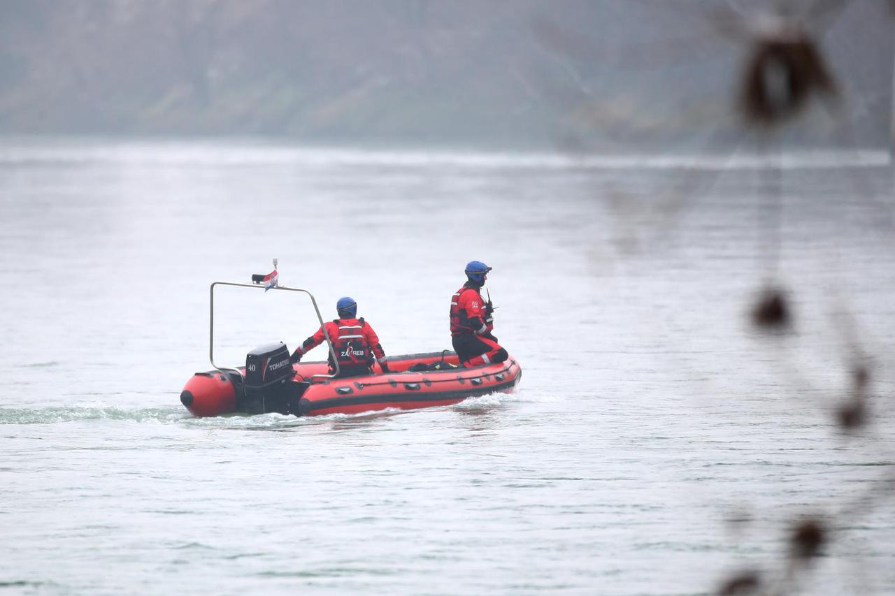 Zagreb: Potraga za djetetom u rijeci Savi na području iza toplane na istoku grada