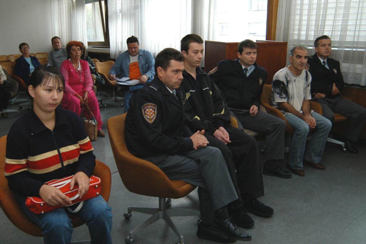 \'crna opturena cetvorka iz plaskog..za ubojstvo u bihacu..., 231007 oskorus, cindric, batljan snimila kristina stedul-fabac\'