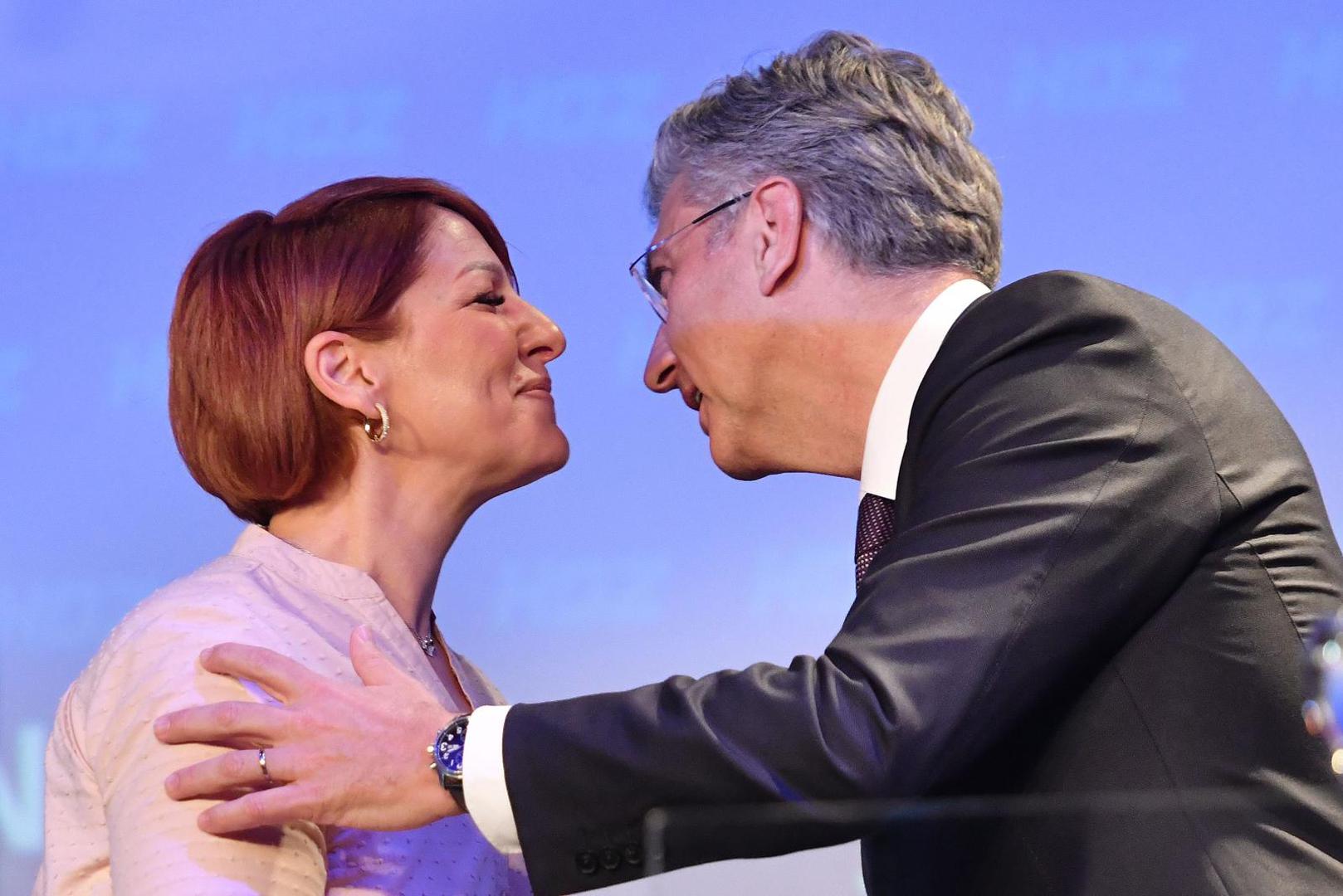 Na događanju je Plenković na pozornicu pozvao glavnog tajnika HDZ-a Krunoslava Katičića, predsjednika međimurskog HDZ-a Ljubomira Kolareka i predsjednika čakovečkog HDZ-a Tomislava Markovića, predstavivši novu članicu stranke. "Boška je iznenađenje. Molim jedan veliki aplauz", rekao je.