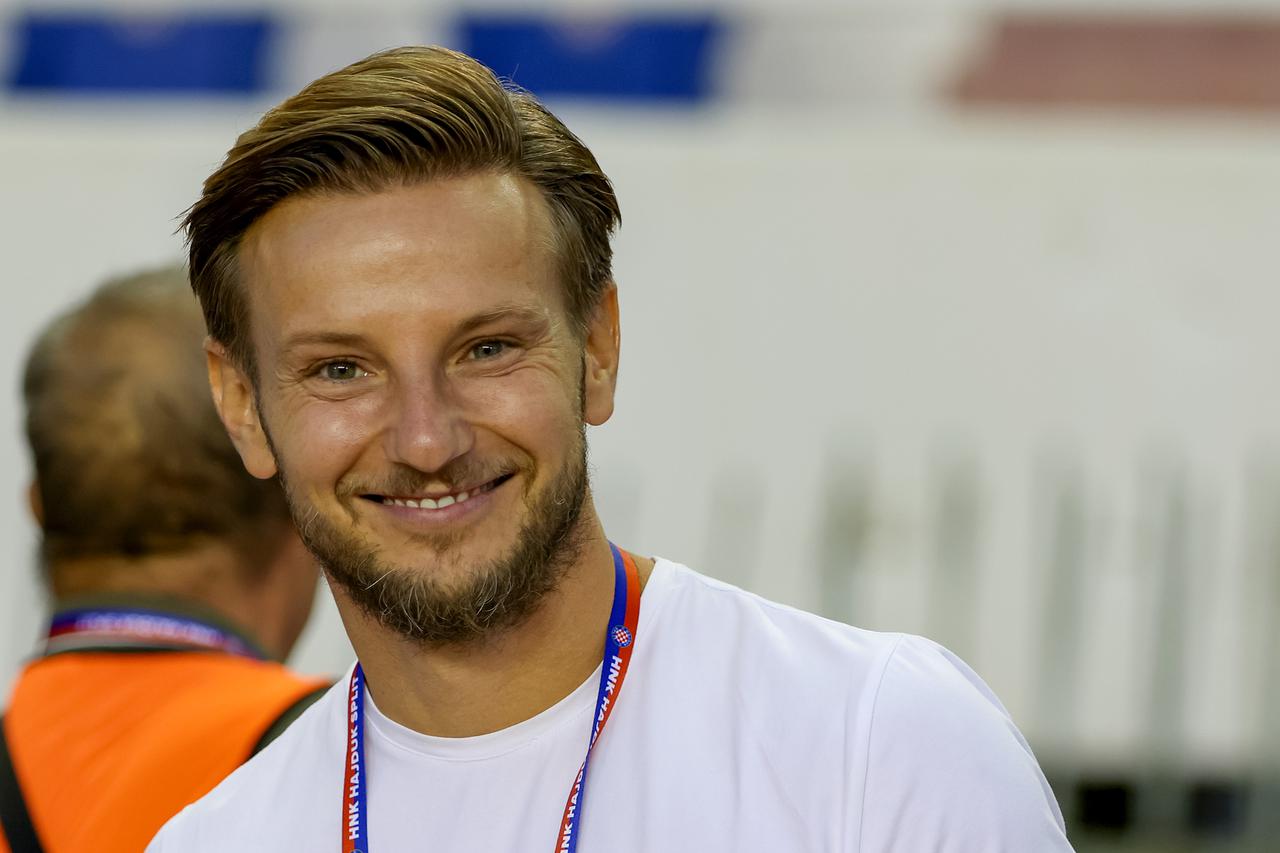 Split: Zagrijavanje igrača uoči susreta Hajduka i Dinamo Cityja u trećem pretkolu za ulazak u Konferencijsku ligu