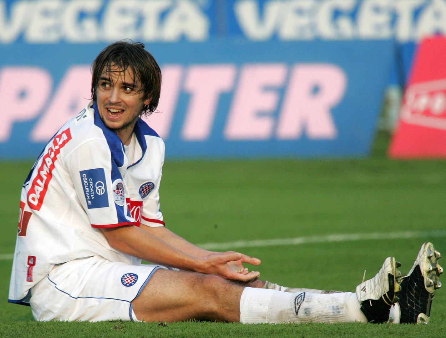 Nakon klupske krize i sukoba s dopredsjednikom Zdravkom Mamićem početkom 2005., Kranjčar je stavljen na transfer-listu. Uslijedio je potez koji je šokirao Hrvatsku – transfer u redove najvećeg rivala, splitskog Hajduka, za 1,5 milijuna eura. Njegov dolazak na Poljud popraćen je euforijom, a na predstavljanju ga je dočekalo više od deset tisuća navijača.