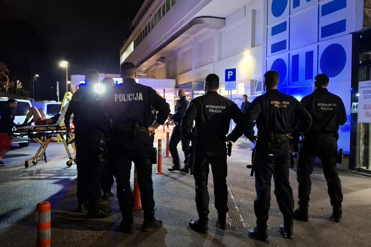 Požar u splitskom zatvoru, zatvorenici dolaze na hitni prijem u Firule 