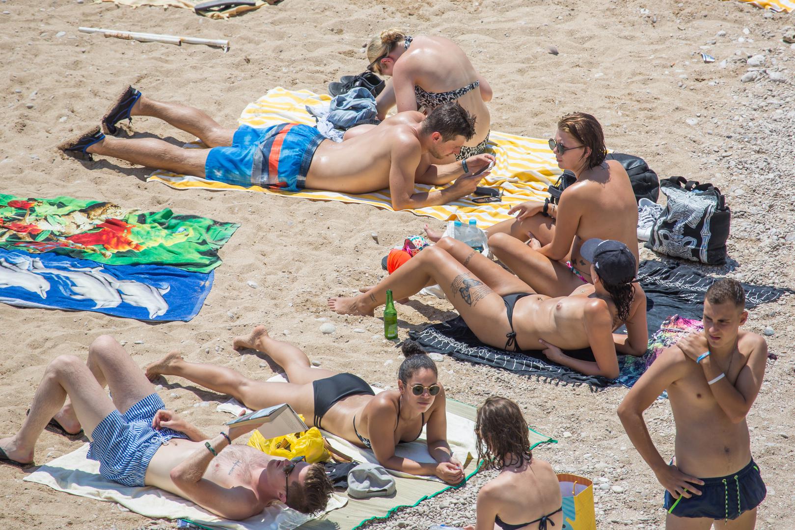 Ljetne temperature napunile gradske plaže