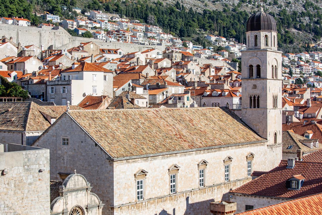 Dubrovnik: Šetnja gradskim zidinama i pogled na staru gradsku jezgru
